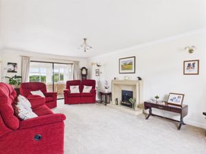 Lounge- click for photo gallery